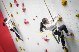 直接赛场上发火了